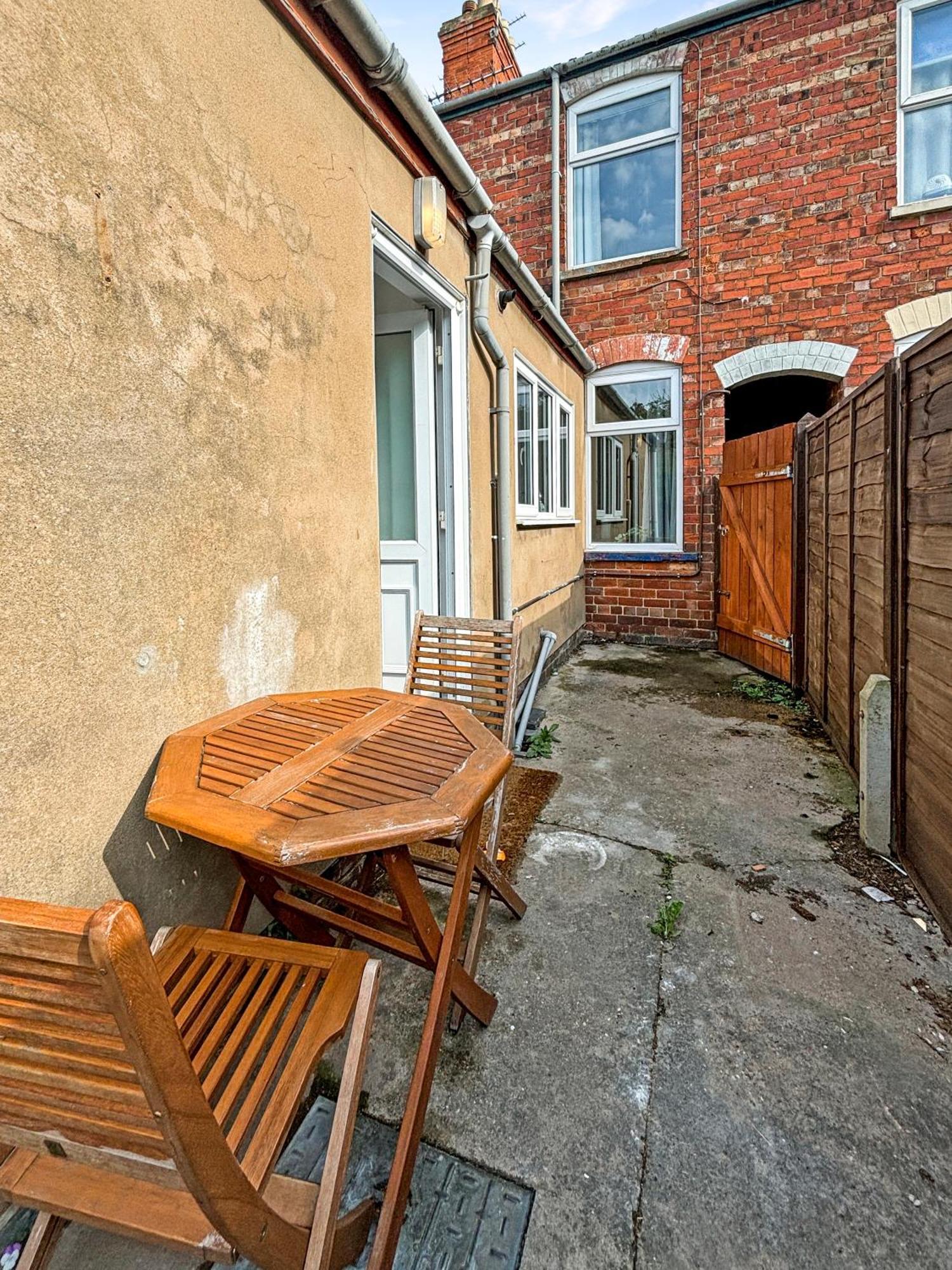 Amaya One -3 Bedroom Townhouse - With Garden - Close To Town Centre - Sleeps 7 Grantham Exterior foto