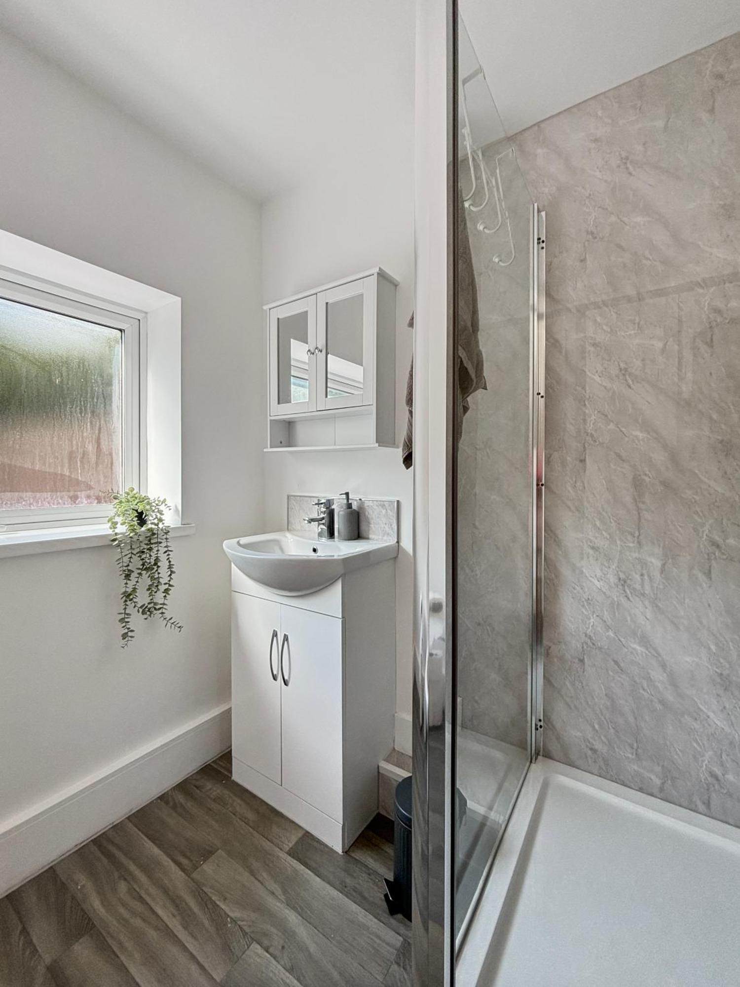 Amaya One -3 Bedroom Townhouse - With Garden - Close To Town Centre - Sleeps 7 Grantham Exterior foto